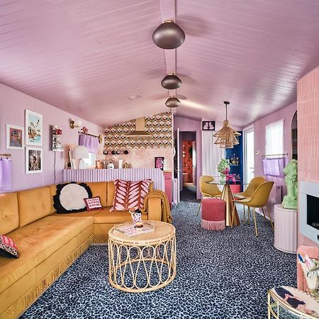 Fun Barbie Inspired, 6 Berth Caravan - Camber Sands Holiday Park, Near The Beach Luaran gambar